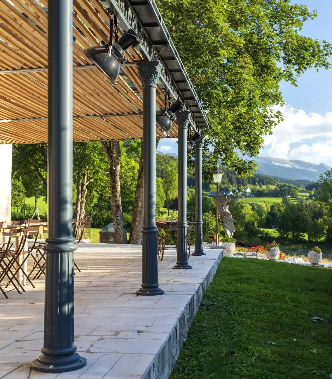 Terrasse du Château des Girards